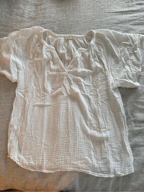 beachlunchlounge White Gauze Peasant Blouse